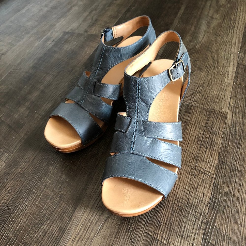 Dansko Women's Trudy Wedge Sandal blue-gray-denim Size 7.5/8 (38)